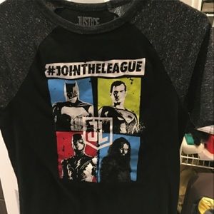 5 pieces bundle (3 tshirts,2 shirts)